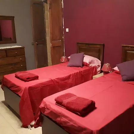 Apartamento Nocturne Family House Paola Exterior foto