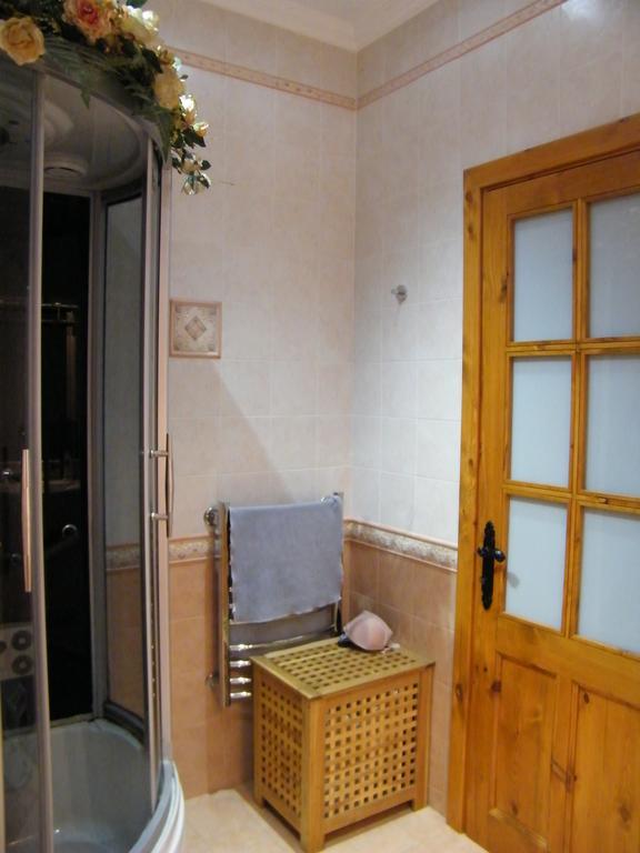 Nocturne Family House * Paola