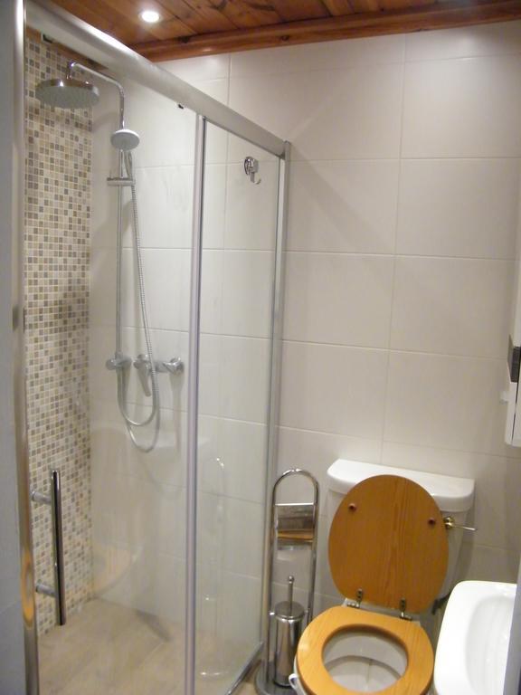 Nocturne Family House Homestay Paola